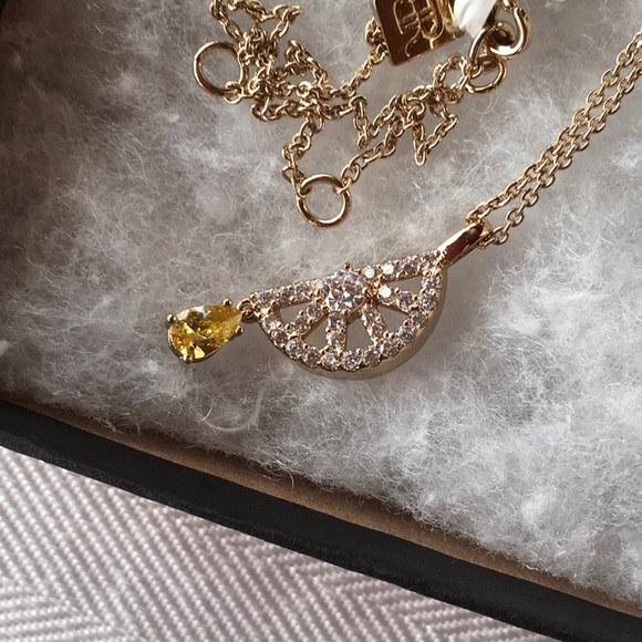 Jewelry - NWT Banana Republic Crystal Citris Slice Necklace